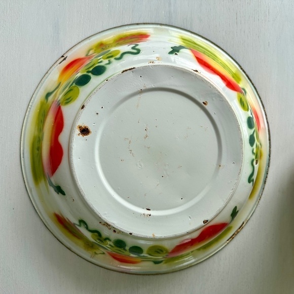 1950’S JAPANESE ENAMELWARE BOWL. “BUMPER HARVEST” FRUIT DESIGN. COLLECTIBLE BOWL - Picture 5 of 7